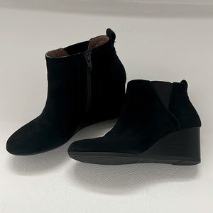 Vionic Black Wedge Bootie